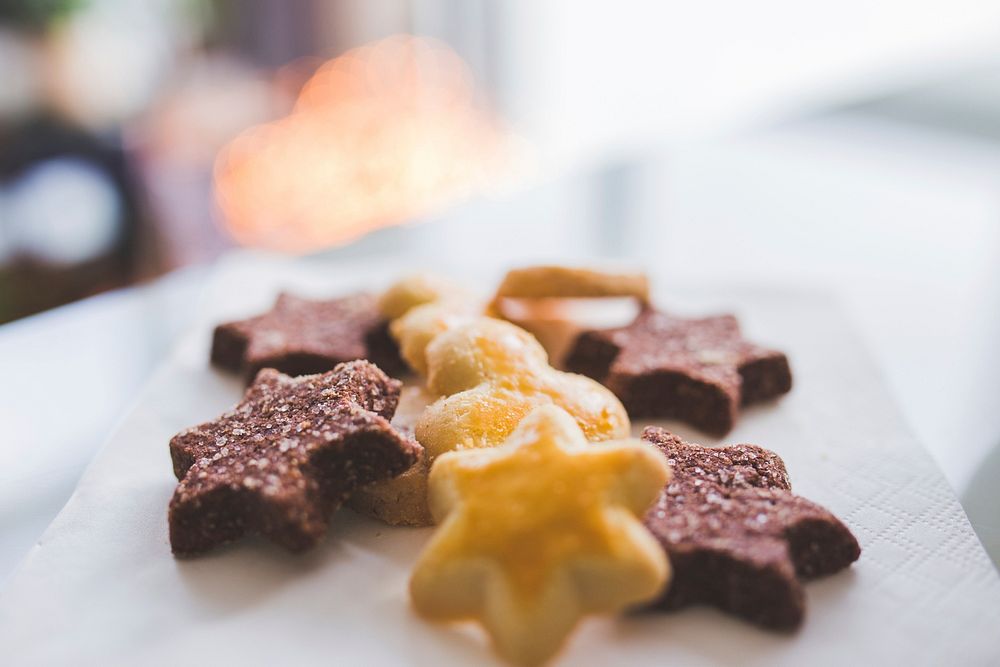 Star shaped cookies. Free public domain CC0 photo.