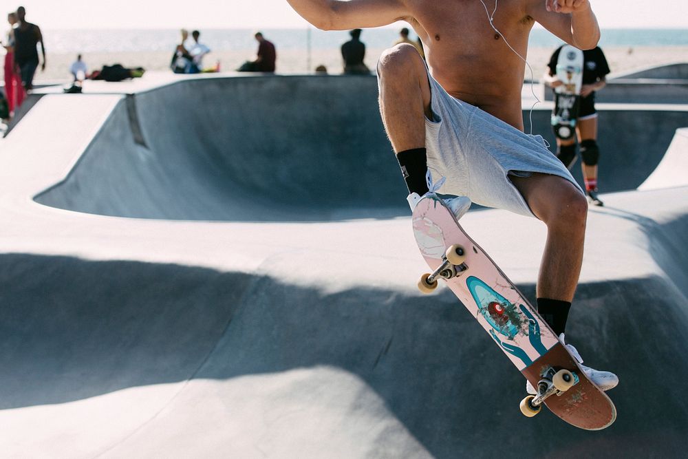 Free skateboarding trick image, public domain sports CC0 photo.