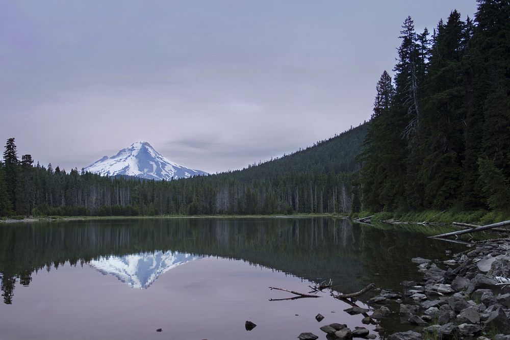 Free lake landscape image, public domain nature CC0 photo.