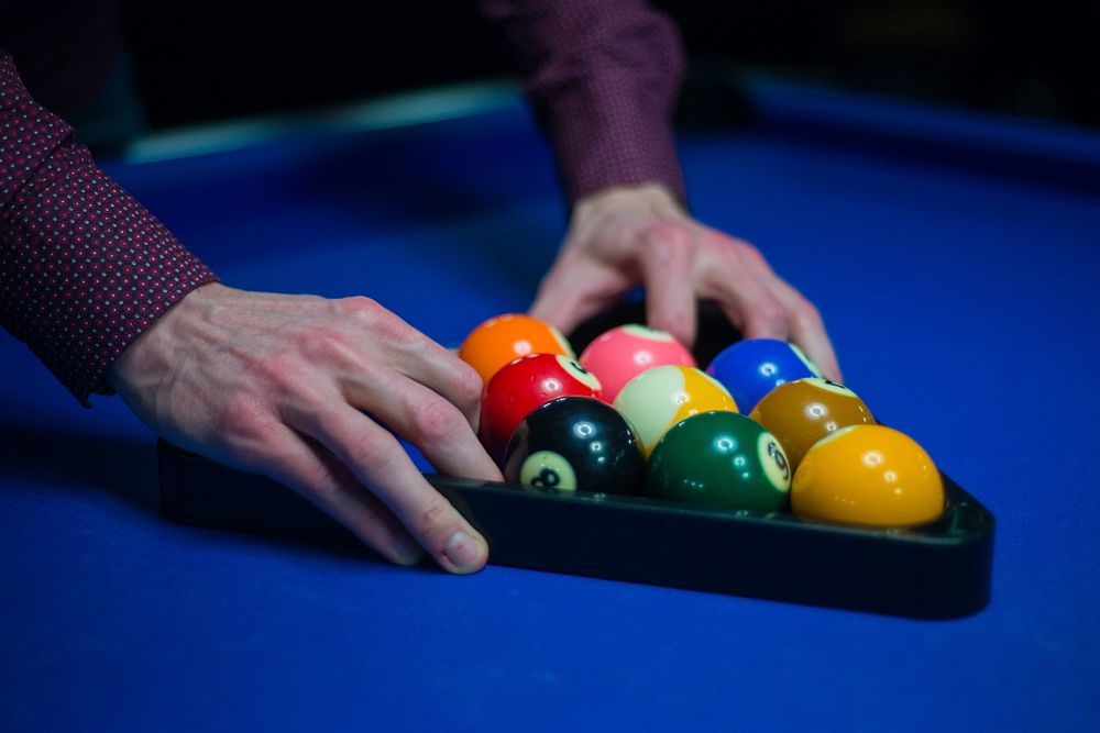 Free man's hand starting pool game image, public domain CC0 photo.