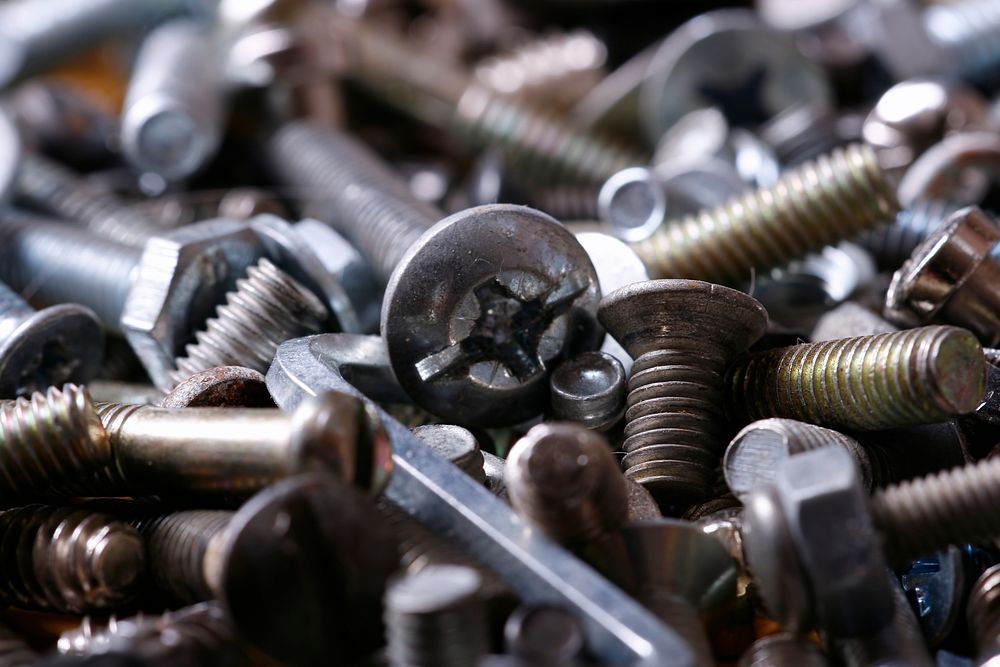 Screws close up, free public domain CC0 image.