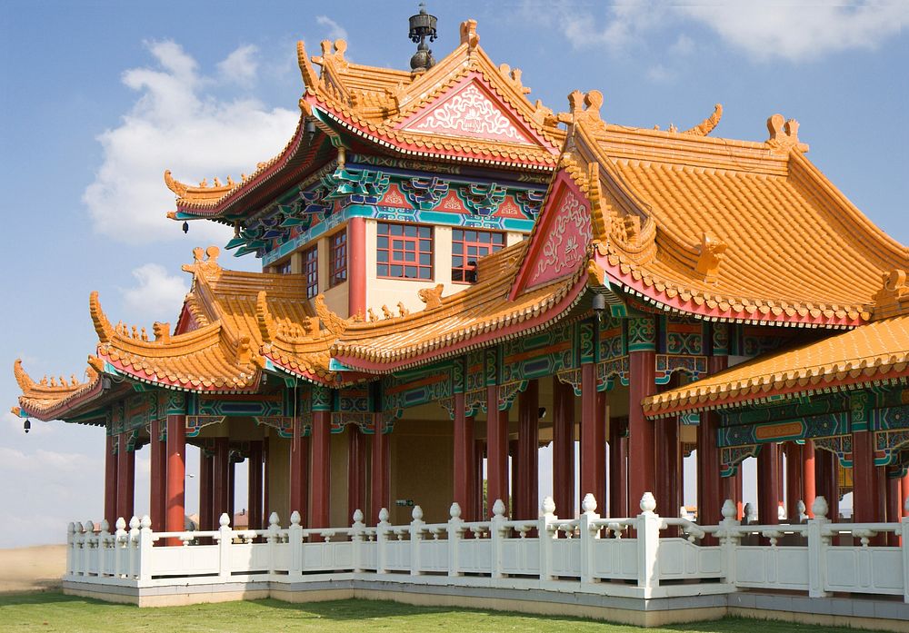Nan Hua Temple in South Africa, free public domain CC0 image.