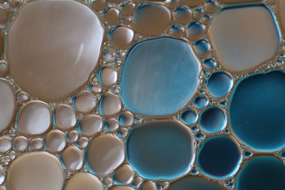 Free oil in water macro image, public domain abstract bubbles CC0 photo.