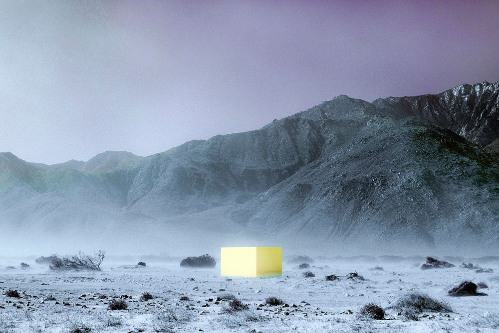 Ywllo cube in the Californian desert