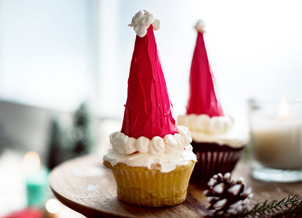 Santa hat cupcakes