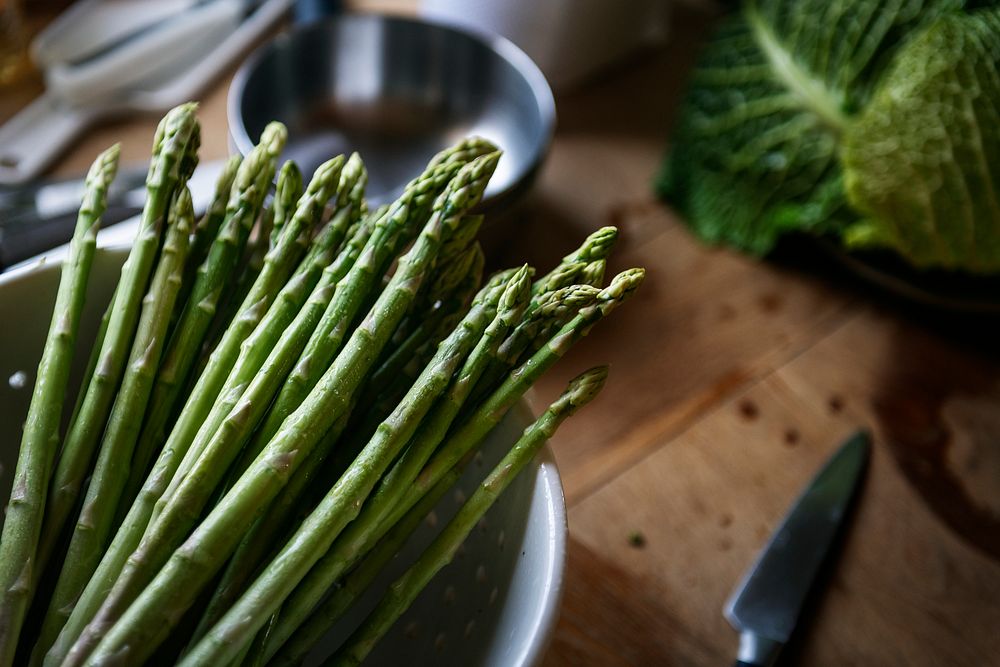 Fresh asparagus in a bowl