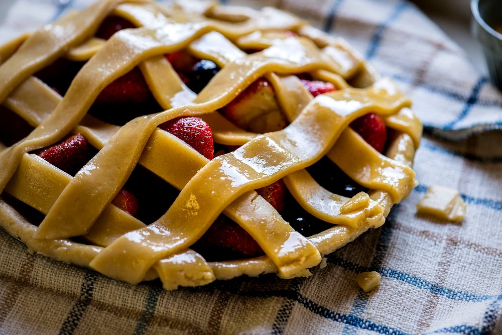 Mixed berries pie food photography