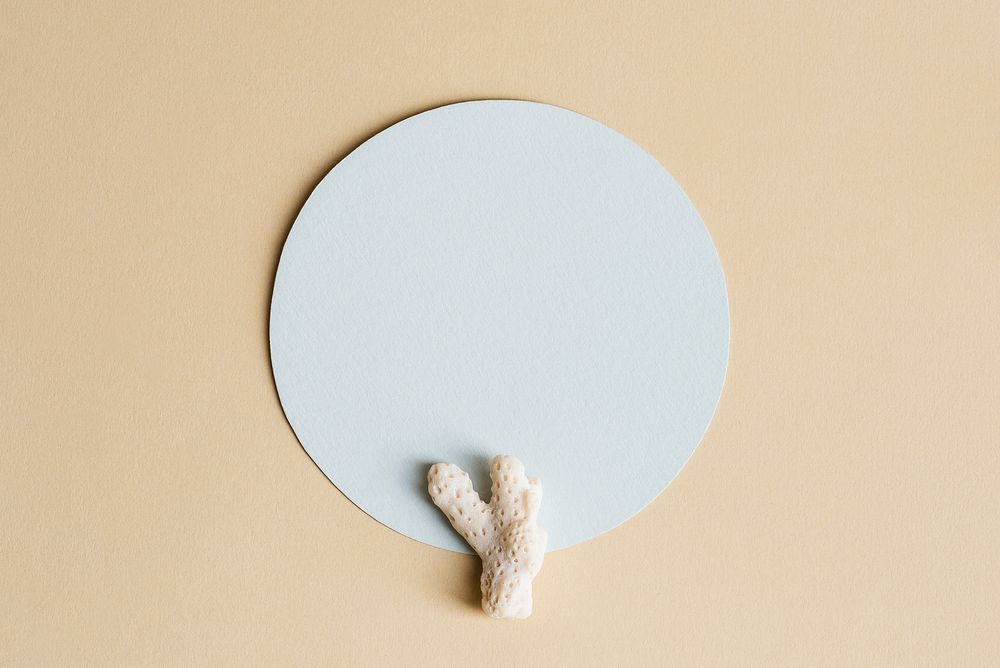 Round blank space with beige tiny coral