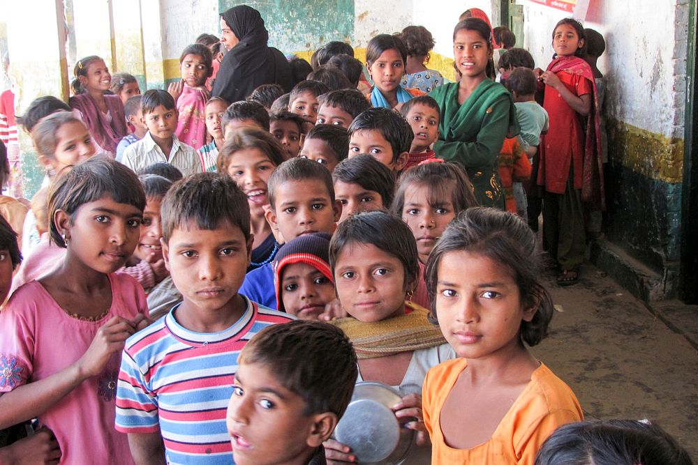 School children in the northern Indian state of Uttar Pradesh waiting for measles and polio vaccination.