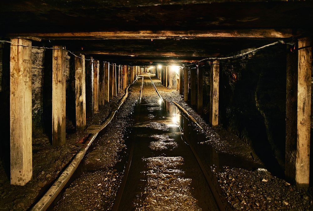 Rail tracks within 1,500 feet of underground passages at the Beckley Exhibition Coal Mine. Original image from Carol M.…