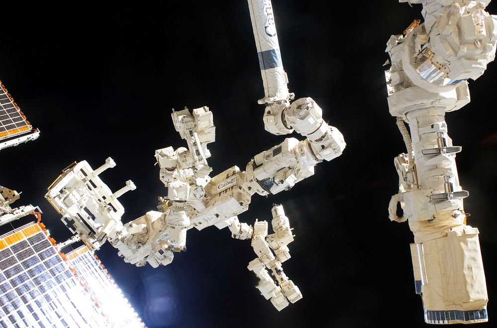 While attached on the end of the Canadarm2, Dextre, the Canadian Space Agency’s robotic “handyman”, is featured in this…