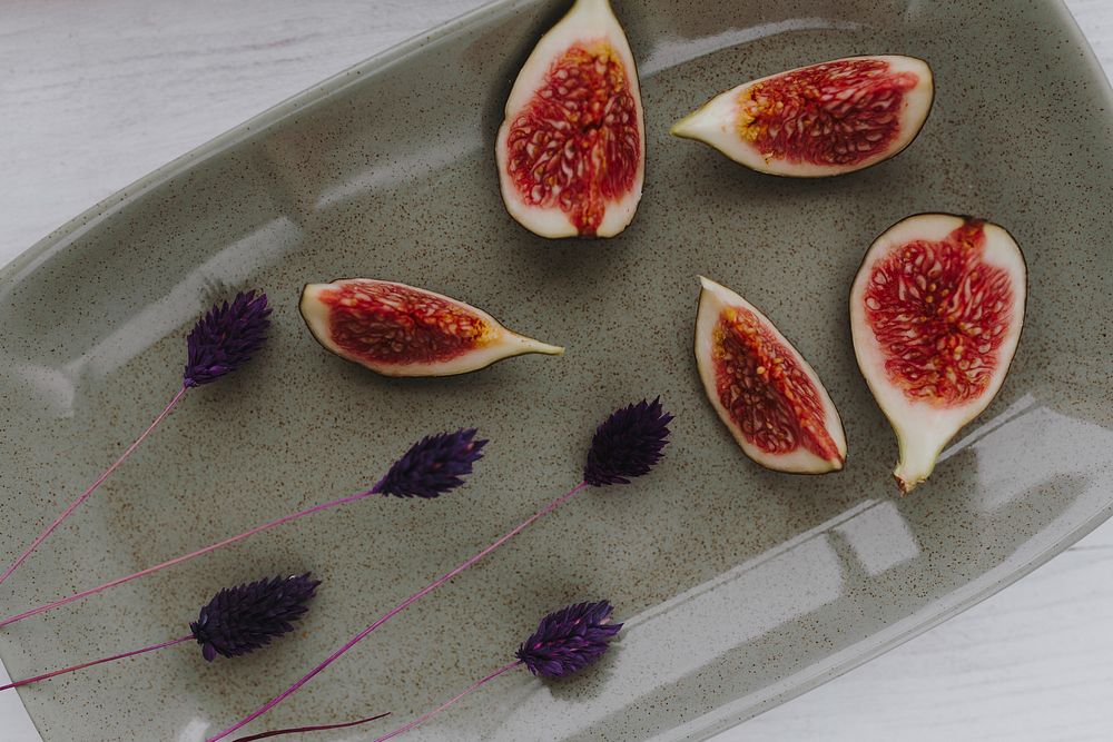 Fresh organic fig on a ceramic plate