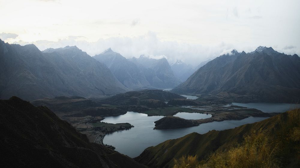 Landscape desktop wallpaper background, Fiordland in New Zealand background