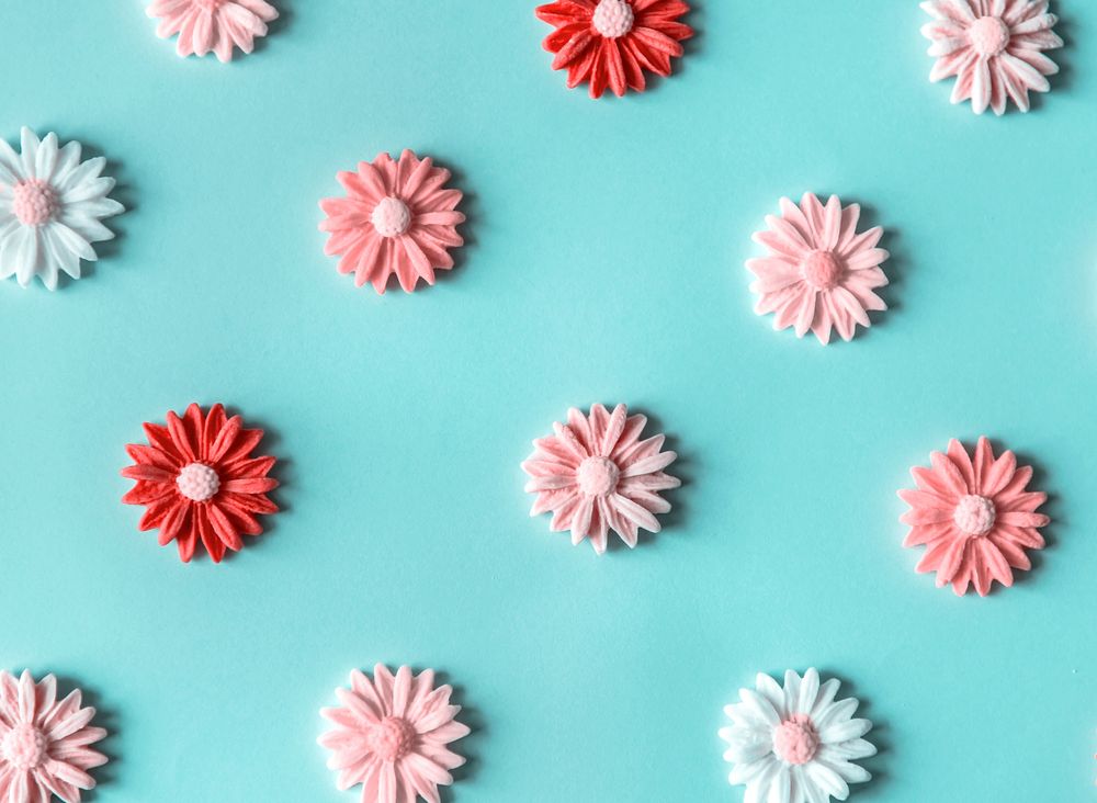 Sugar flowers in a colorful pattern