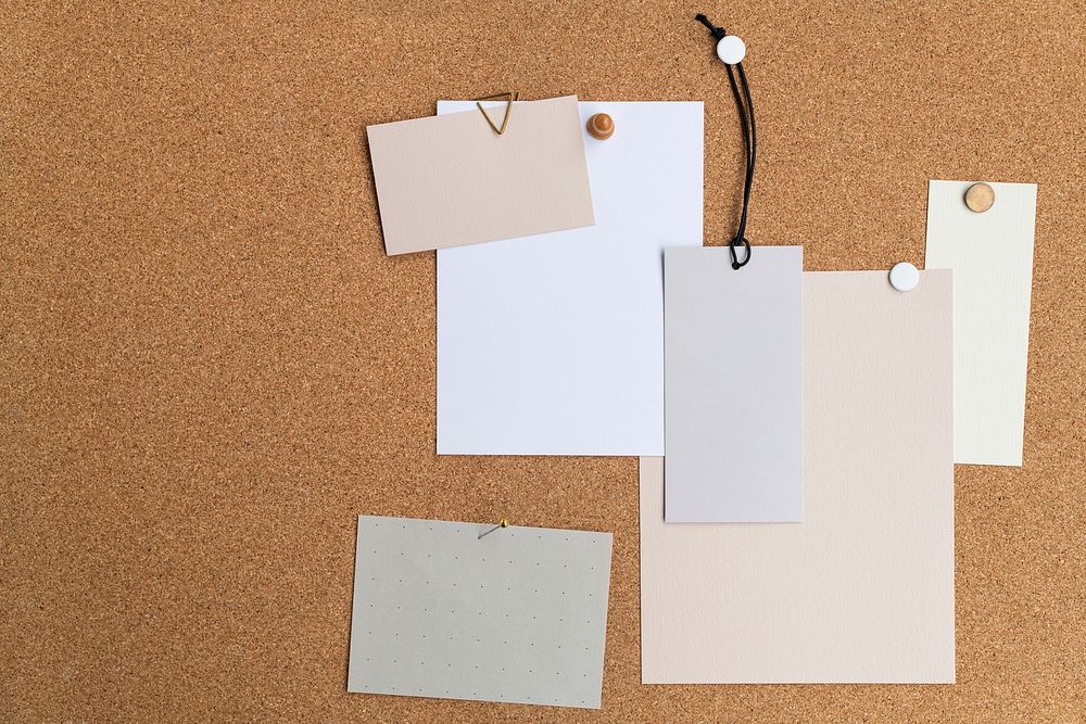 Tag label mockups psd, paper pinned on brown corkboard