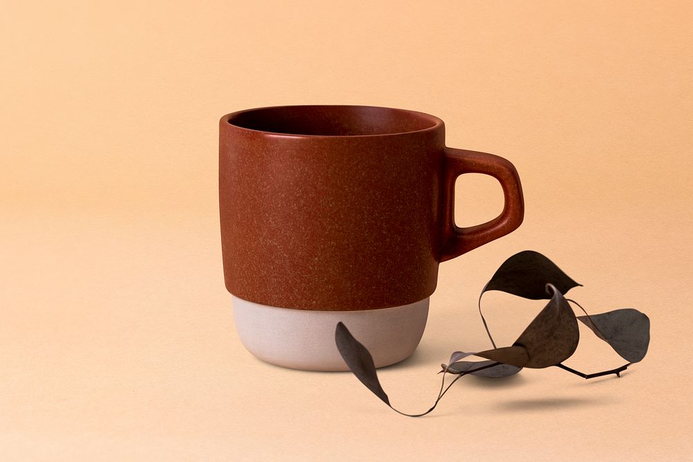 Minimal ceramic mug mockup psd in brown