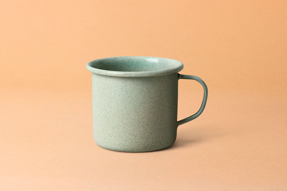 Minimal ceramic mug mockup psd in green