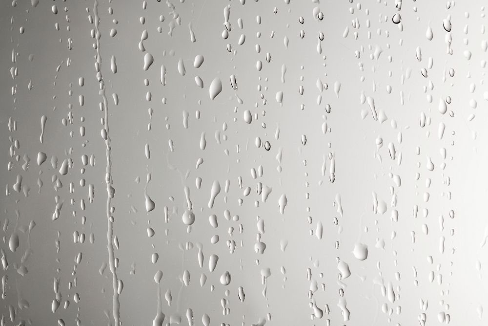 Water drops on a gray bacgkround wallpaper