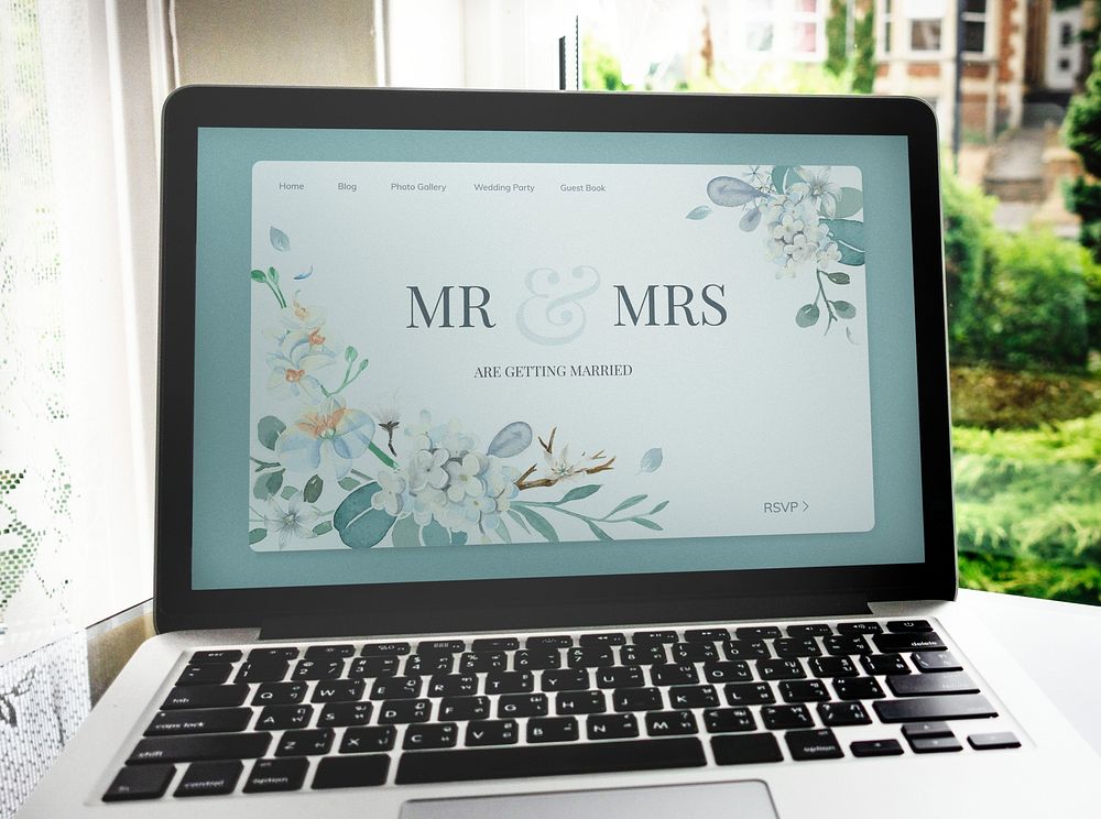 Wedding blog on a laptop screen mockup