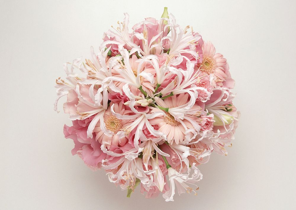 Free pink flower bouquet image, public domain flower CC0 photo.