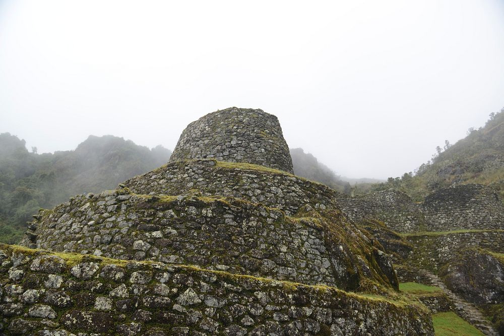 Ancient Ruins Of Winay Wayna On The Inca Trail, Peru
