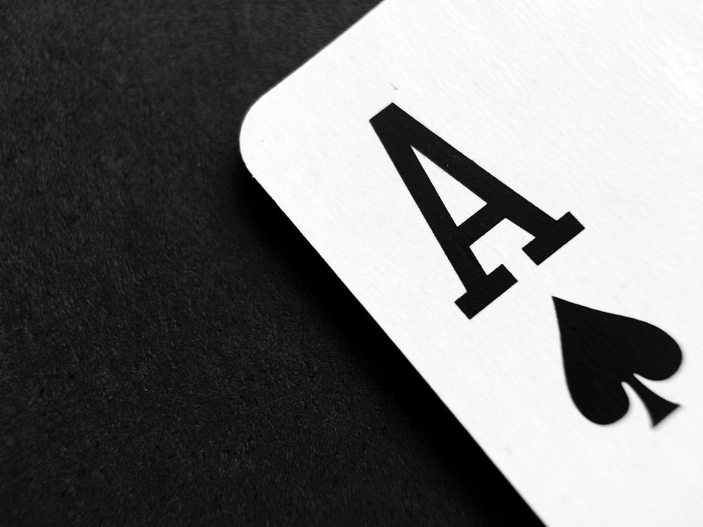 Free playing card aesthetic image, public domain CC0 photo.