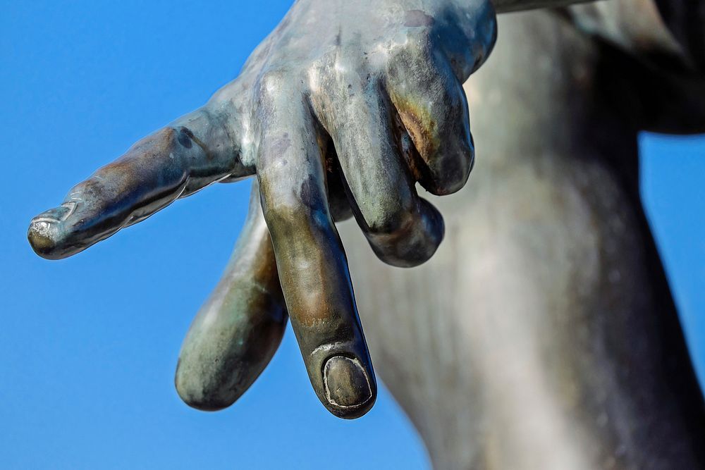 Free finger statue image, public domain travel CC0 photo.