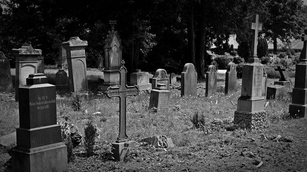 Free black and white burial ground image, public domain place CC0 photo.