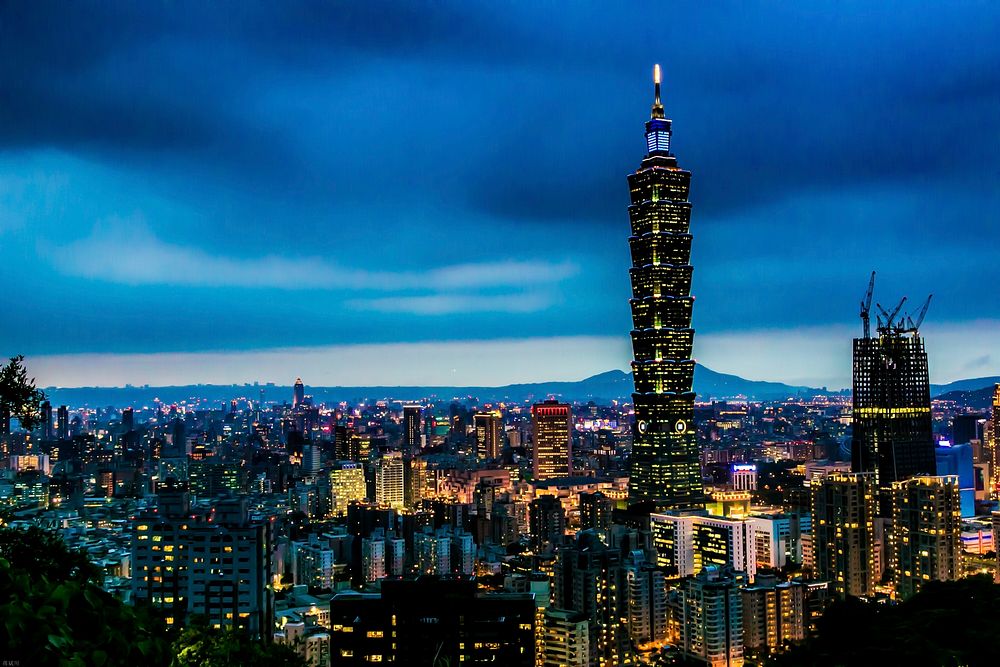 Panoramic urban city night view photo , free public domain CC0 image.