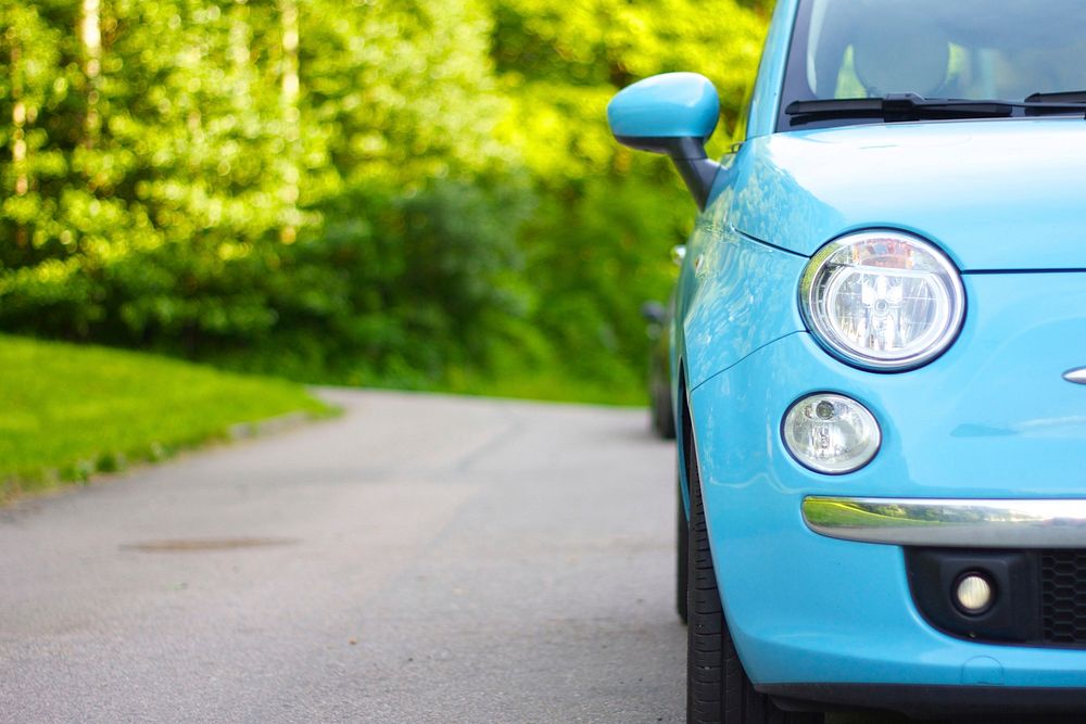 Free blue fiat car image, public domain car CC0 photo.