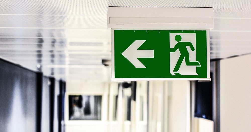 Free fire exit sign on ceiling image, public domain CC0 photo.