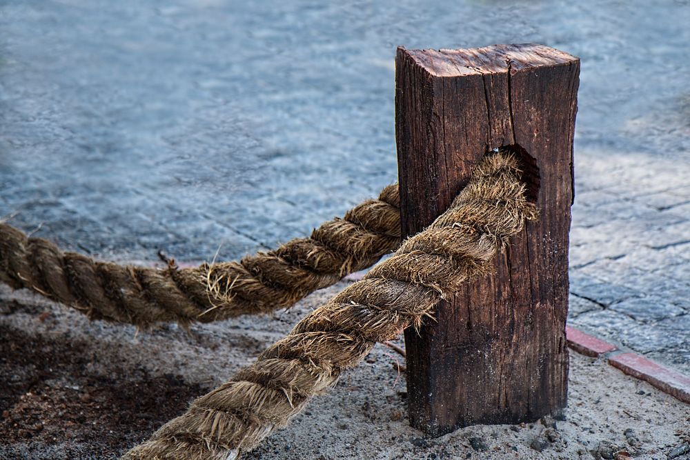 Free wooden pole with rope image, public domain CC0 photo.