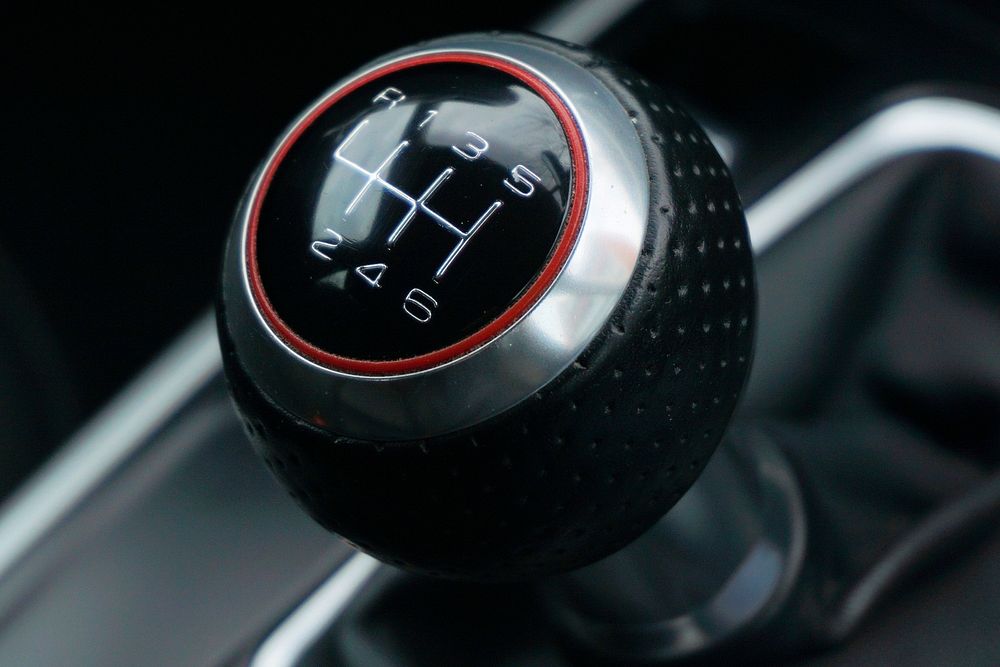 Car gearshift knob, dial photo, free public domain CC0 image.