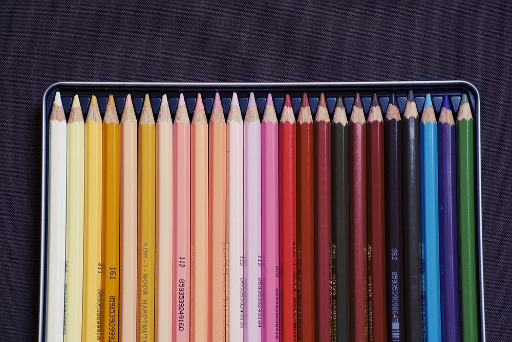 Colored pencil palette background, free public domain CC0 photo.