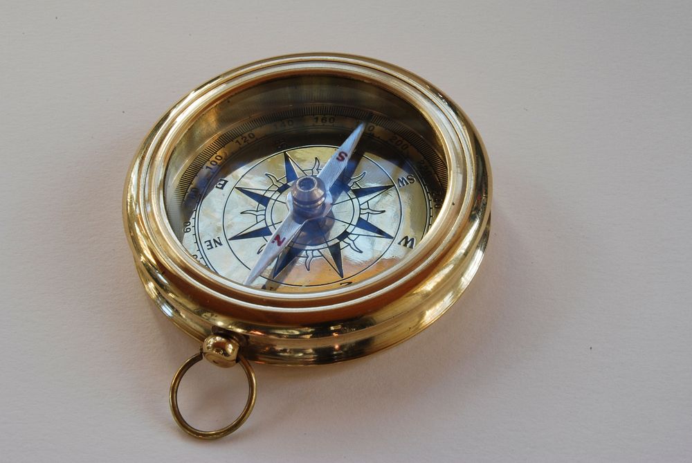 Free gold compass image, public domain CC0 photo.