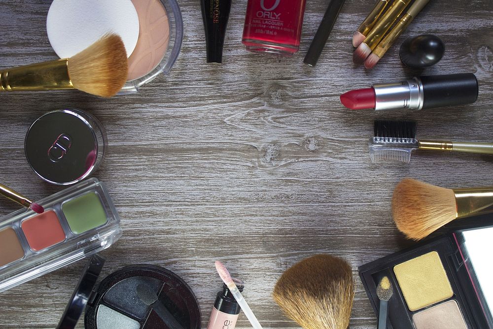 Make up, cosmetics, beauty tools, free public domain CC0 photo.