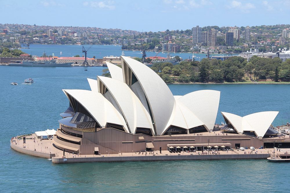 Free Sydney Opera House image, public domain CC0 photo.