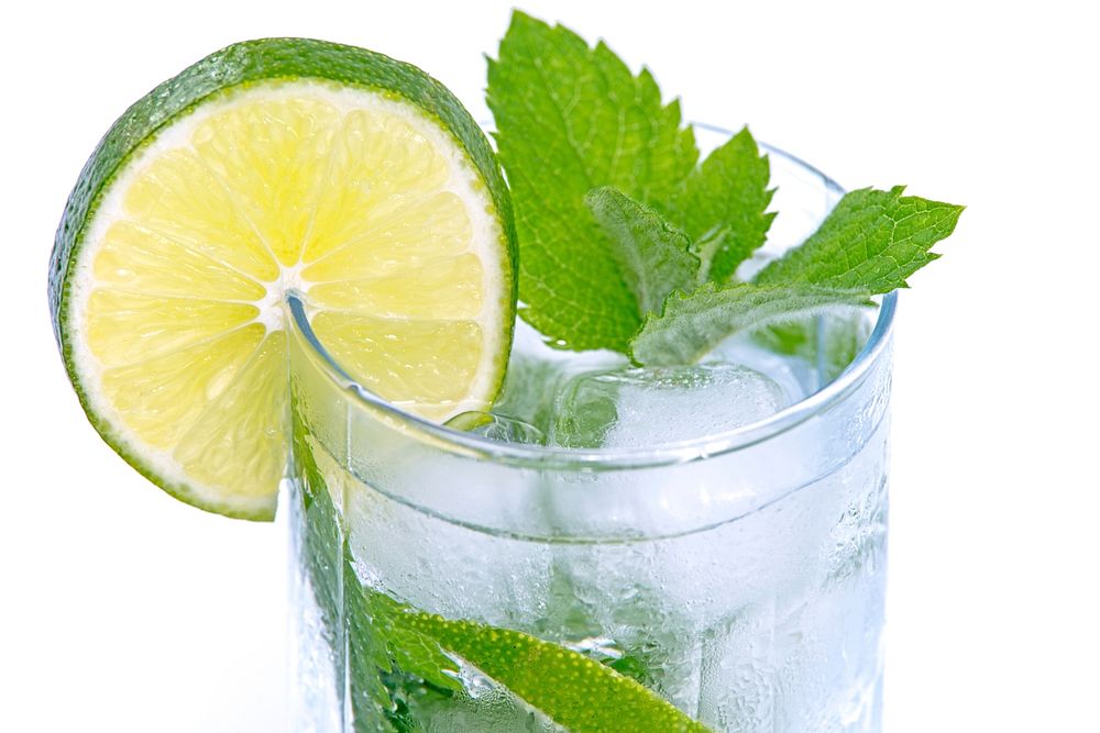 Free iced lime juice image, public domain beverage CC0 photo.