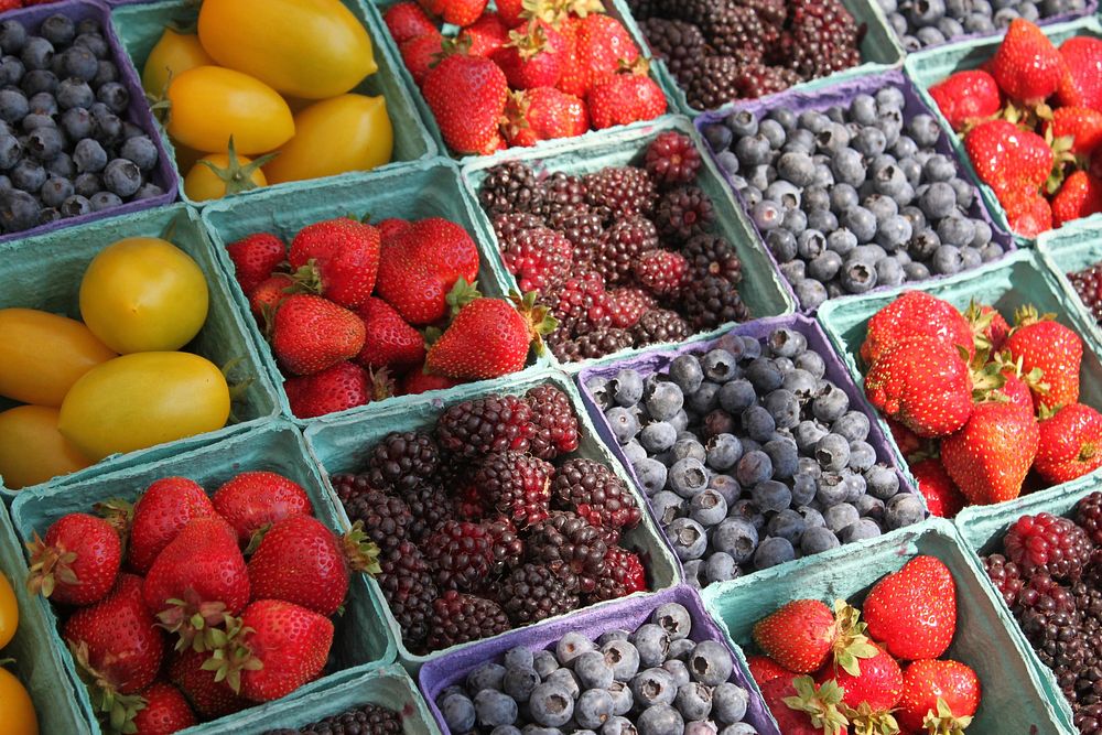 Free berries at farmer's market image, public domain fruit CC0 photo.