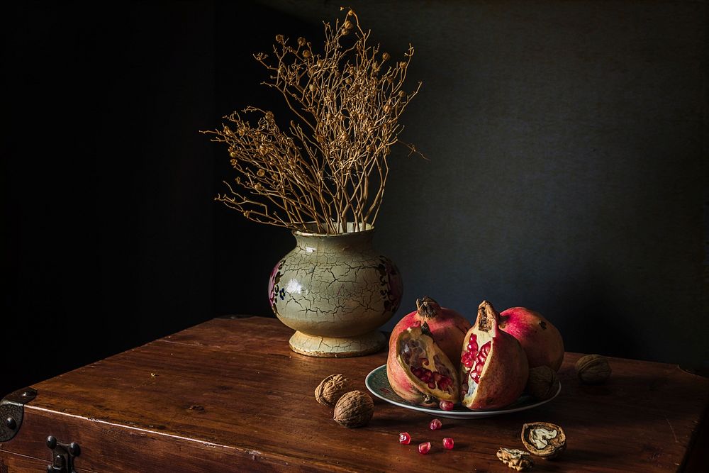 Free vase & pomegranate photo, public domain plant CC0 image.