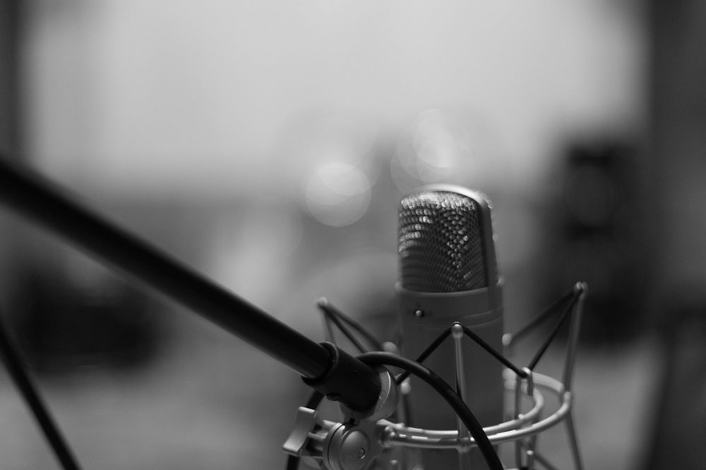 Free recording microphone image, public domain instrument CC0 photo.