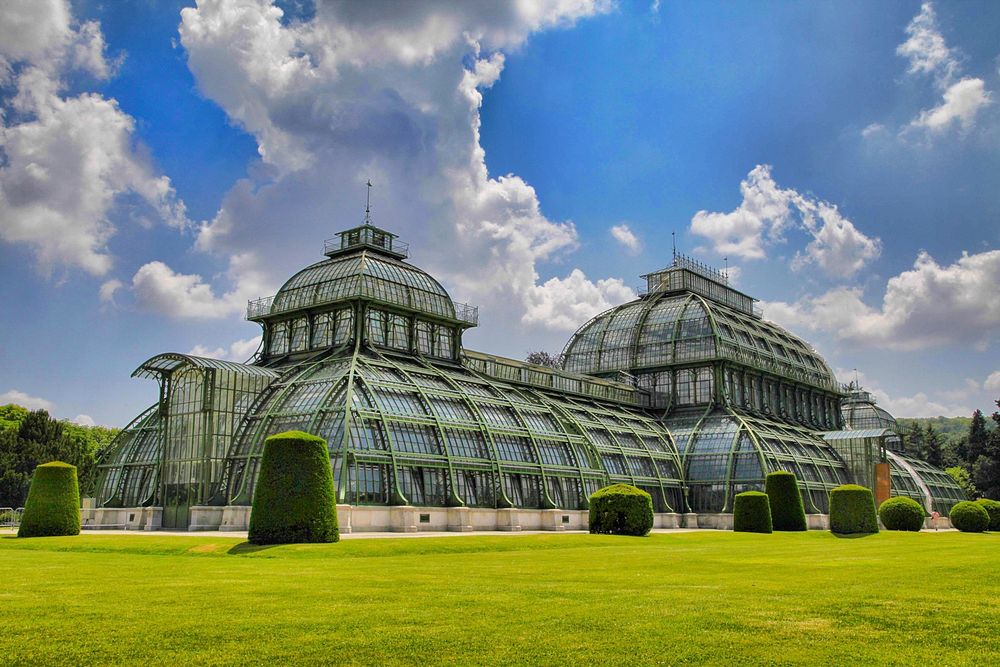 Free Sch&ouml;nbrunn Palace Park, Vienna, Austria photo, public domain travel CC0 image.