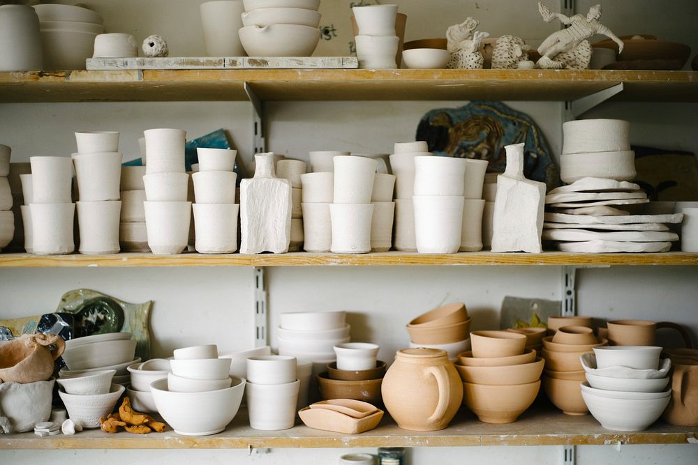 Free pot and bowls image, public domain porcelain CC0 photo.