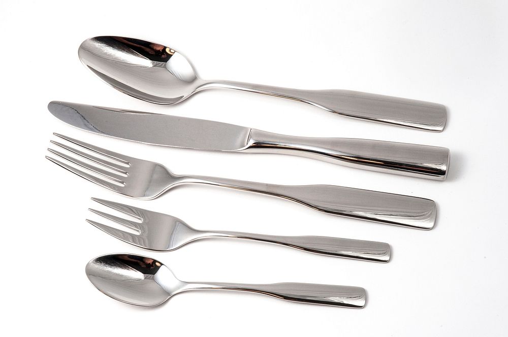 Free stainless steel cutlery set image, public domain CC0 photo.