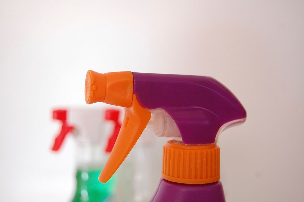 Spray bottles, free public domain CC0 image.