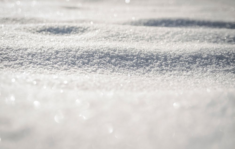 Shiny fresh white snow, free public domain CC0 photo