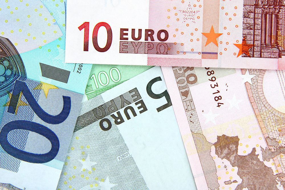 Free Euro banknote image, public domain money and finance CC0 photo.