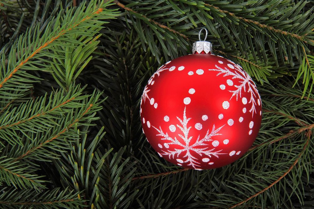 Free glass ball, Christmas ornament image, public domain holiday CC0 photo.