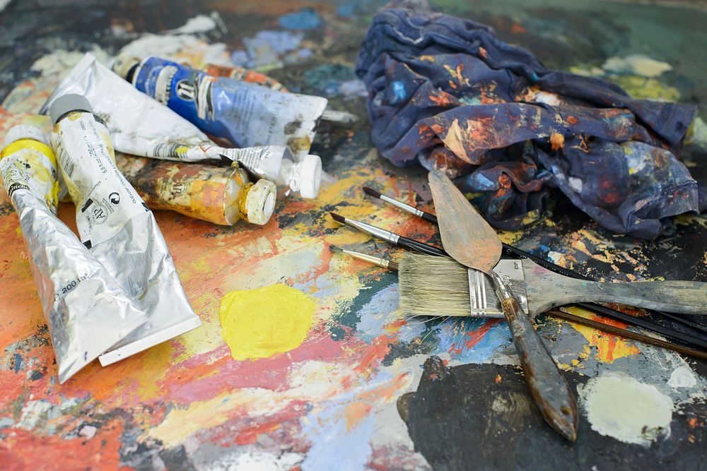 Paint tubes and art tools, free public domain CC0 photo