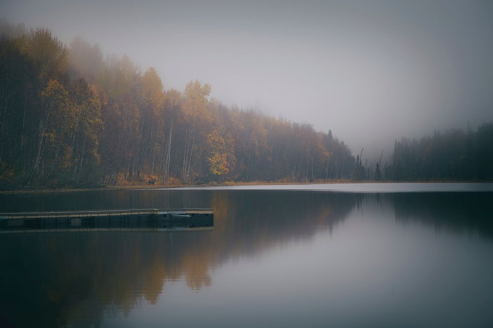 Free still lake image, public domain natural landscape CC0 photo.